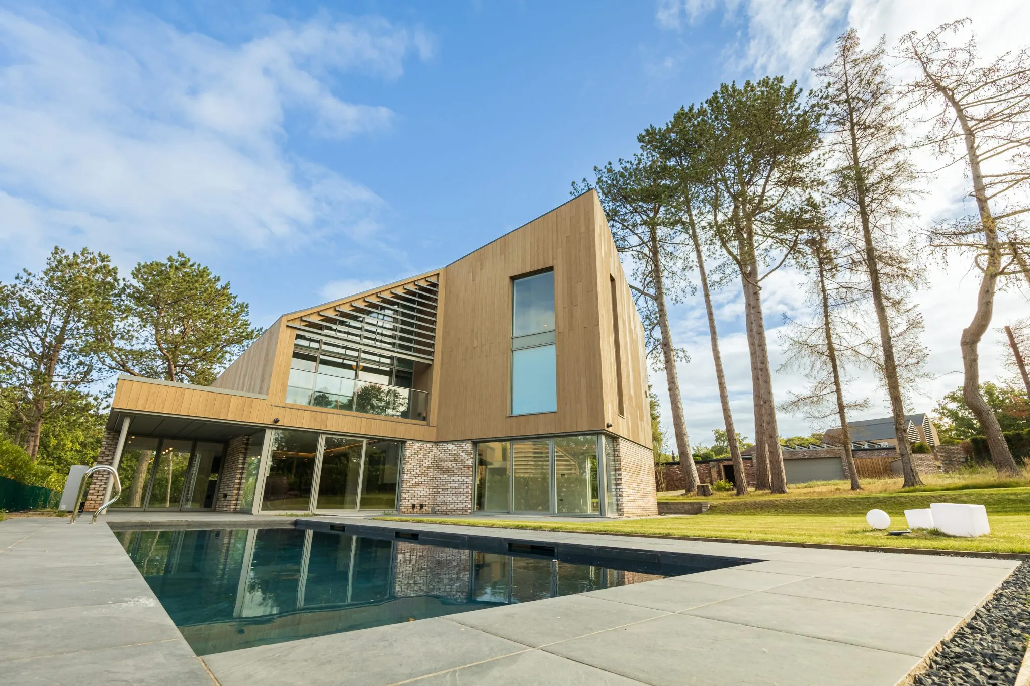 HDR architectural photography of a modern building